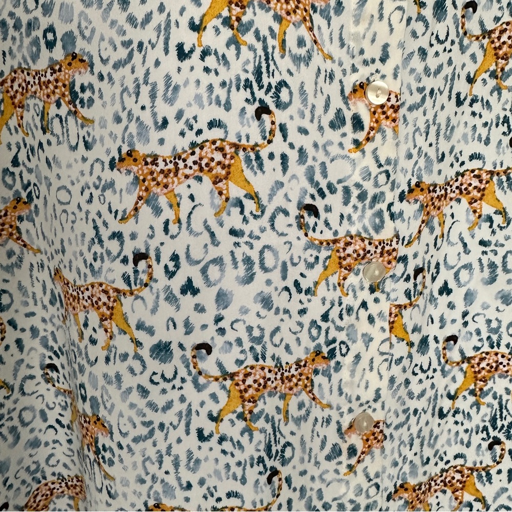 Jane and Delancey Short Sleeve Camp Shirt - White Multi Leopard Print Size XL - Picture 8 of 8